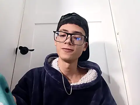 Snapshot of Santi_Princex chatting on February 18, 2026, 2:42 am Santi Princex online show from February 18, 2026, 2:42 am