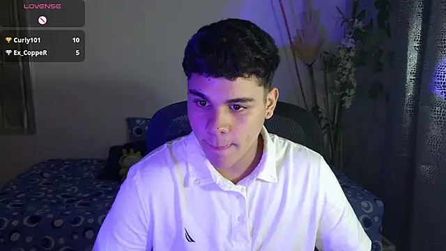 Snapshot of eithan_jonnes chatting on March 8, 2026, 2:04 am eithan jonnes online show from March 8, 2026, 2:04 am