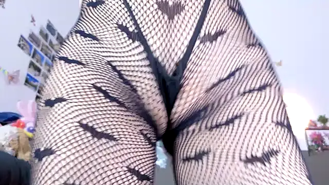 catalina santana4 online show from May 13, 2026, 3:57 am
