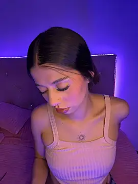 Deva 00 online show from April 10, 2026, 4:52 am