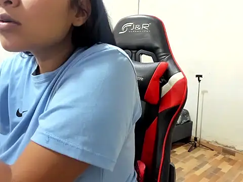 Snapshot of QueenNyxx chatting on March 12, 2026, 8:24 pm QueenNyxx online show from March 12, 2026, 8:24 pm