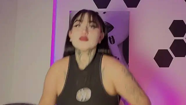 meowboo online show from March 17, 2026, 7:28 pm