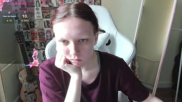 Snapshot of NikolFlostt chatting on April 9, 2026, 1:07 am NikolFlostt online show from April 9, 2026, 1:07 am