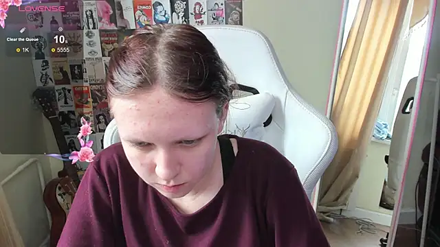 Snapshot of NikolFlostt chatting on April 11, 2026, 1:02 am NikolFlostt online show from April 11, 2026, 1:02 am