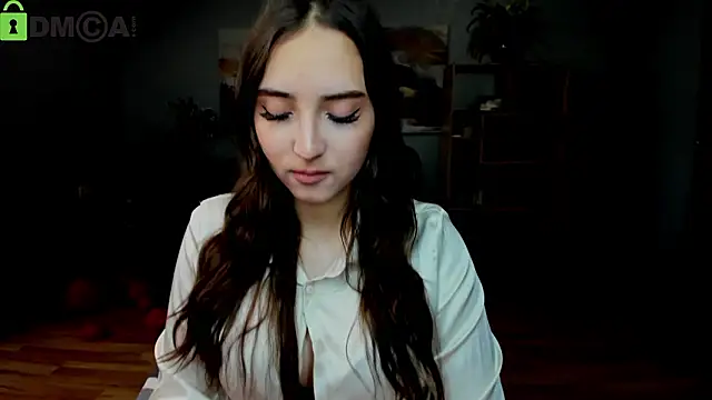 Effy Royse online show from March 9, 2026, 6:39 am