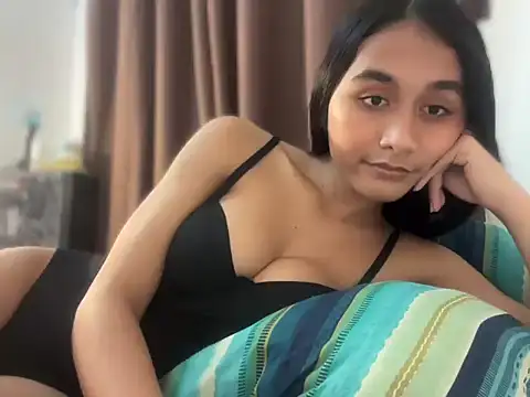 Ur ts morenaxx online show from June 5, 2026, 1:17 pm