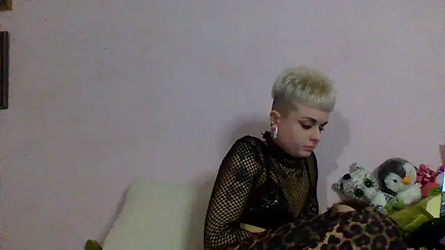 AlisaDear257 online show from April 14, 2026, 7:30 pm