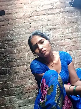 Snapshot of Hot_BihariCouple chatting on February 25, 2026, 1:50 am Hot BihariCouple online show from February 25, 2026, 1:50 am