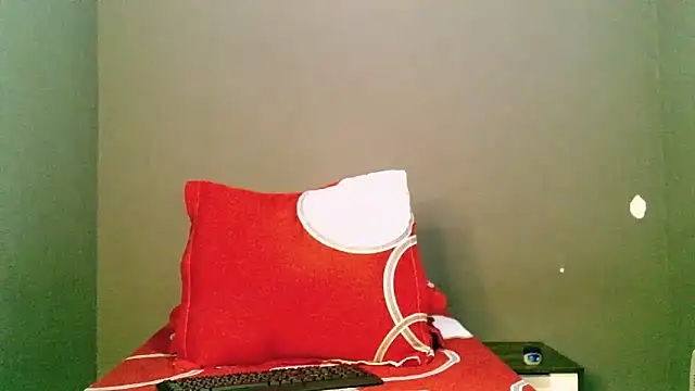 Mabelle Eveline online show from June 16, 2026, 8:47 am