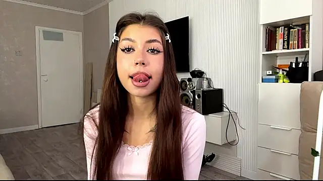 Snapshot of You_Club_Winx chatting on March 19, 2026, 9:20 am You Club Winx online show from March 19, 2026, 9:20 am