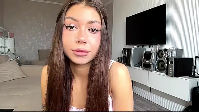 Snapshot of You_Club_Winx chatting on April 9, 2026, 7:14 am You Club Winx online show from April 9, 2026, 7:14 am