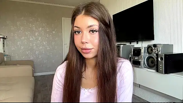 Snapshot of You_Club_Winx chatting on May 15, 2026, 7:50 am You Club Winx online show from May 15, 2026, 7:50 am