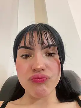 SamanthaVelvettAss online show from February 16, 2026, 12:59 pm