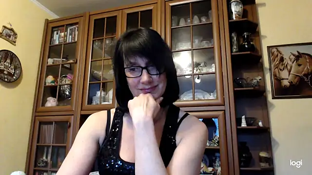 Snapshot of Vlastelina chatting on March 10, 2026, 2:32 pm Vlastelina online show from March 10, 2026, 2:32 pm