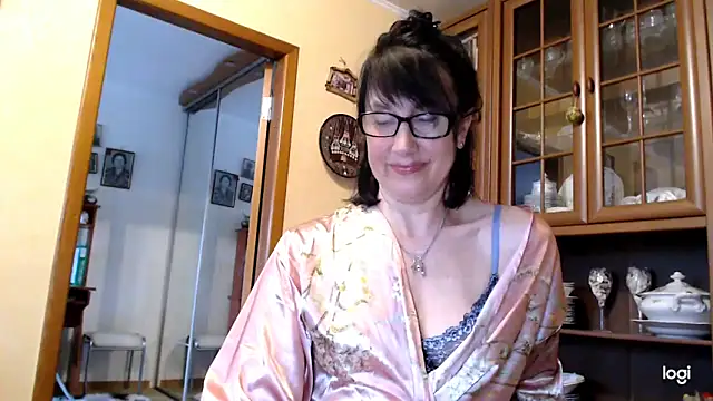 Snapshot of Vlastelina chatting on March 18, 2026, 11:57 am Vlastelina online show from March 18, 2026, 11:57 am