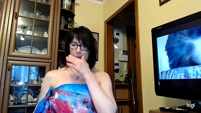 Snapshot of Vlastelina chatting on March 12, 2026, 2:43 pm Vlastelina online show from March 12, 2026, 2:43 pm