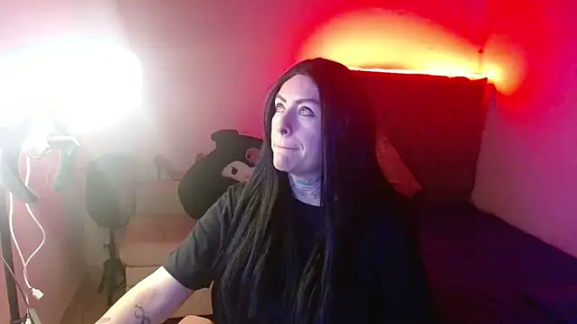 mia vantt online show from March 28, 2026, 9:27 pm