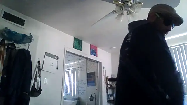 Snapshot of TheDaddio03 chatting on February 22, 2026, 10:00 pm TheDaddio03 online show from February 22, 2026, 10:00 pm