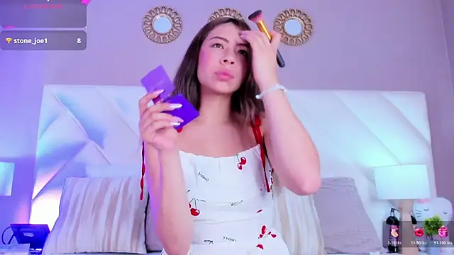 ValeryGomezz online show from June 13, 2026, 12:47 pm