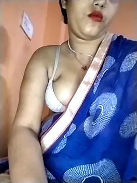 Snapshot of Nency_Love143 chatting on April 16, 2026, 9:39 pm Nency Love143 online show from April 16, 2026, 9:39 pm