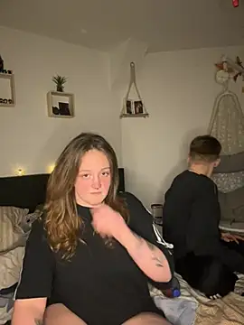 Maryjane-Spidermann online show from February 16, 2026, 7:45 pm