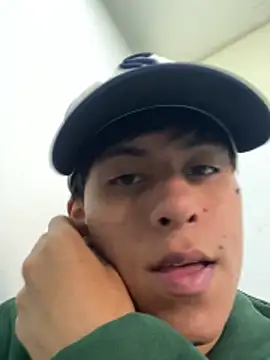 Snapshot of ATLASS_ZP chatting on February 20, 2026, 6:43 pm ATLASS ZP online show from February 20, 2026, 6:43 pm