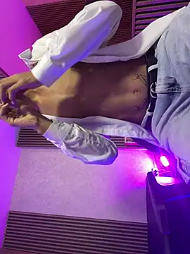 Snapshot of ATLASS_ZP chatting on April 15, 2026, 2:28 am ATLASS ZP online show from April 15, 2026, 2:28 am