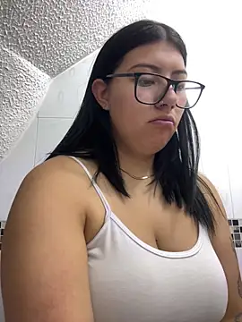 Snapshot of Lismar_fire chatting on February 18, 2026, 3:04 am Lismar fire online show from February 18, 2026, 3:04 am