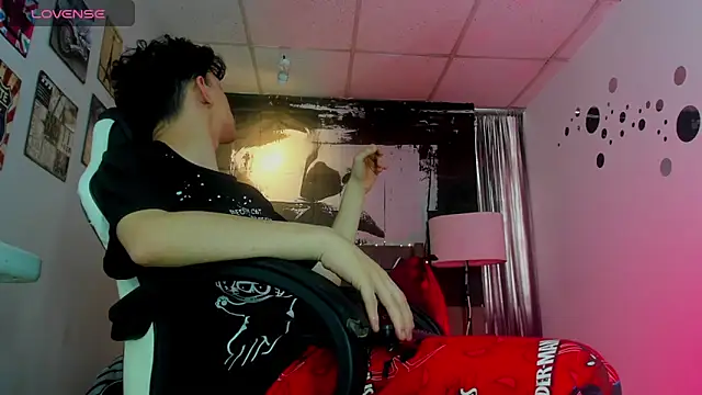 Snapshot of Philippsx chatting on April 8, 2026, 9:27 pm Philippsx online show from April 8, 2026, 9:27 pm