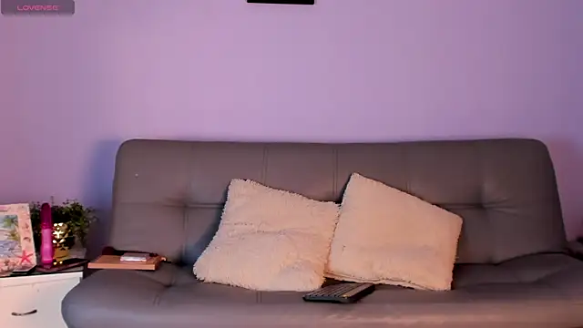 sugar doll1 online show from March 17, 2026, 10:46 pm