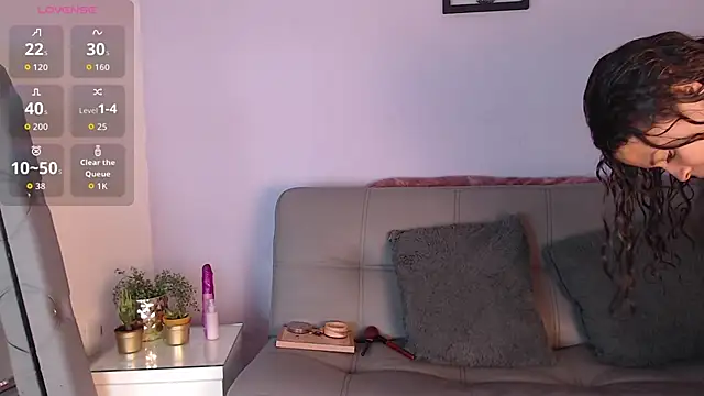 sugar doll1 online show from April 8, 2026, 9:49 pm