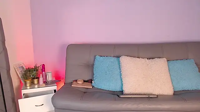 sugar doll1 online show from March 31, 2026, 10:12 pm