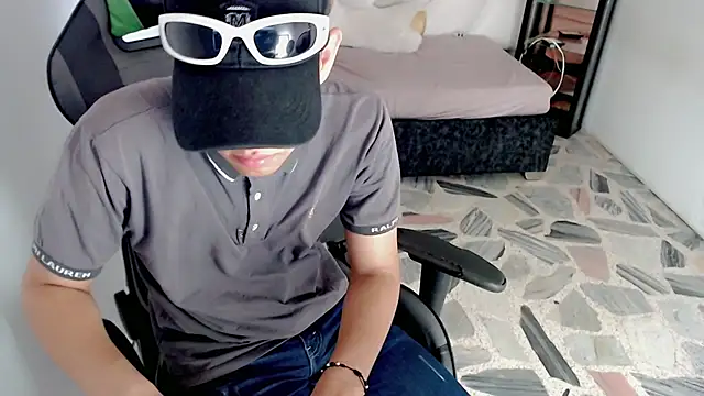 Top and bottom online show from April 29, 2026, 8:59 pm