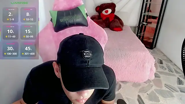 Top and bottom online show from May 14, 2026, 8:39 pm