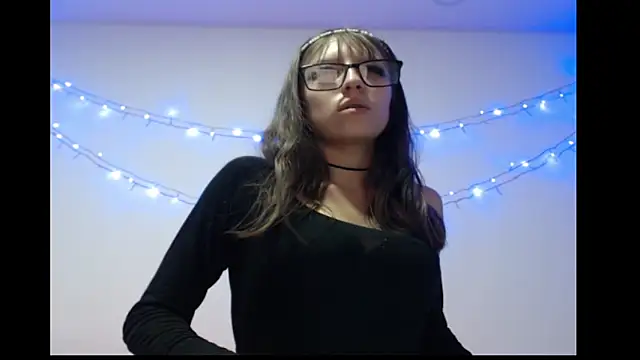 Snapshot of michell_bunny1 chatting on February 18, 2026, 3:15 am michell bunny1 online show from February 18, 2026, 3:15 am