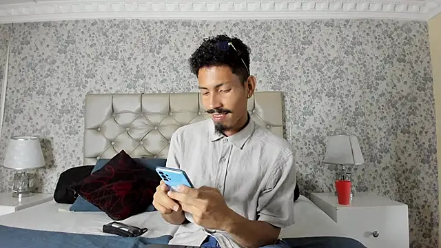 Snapshot of NoaahTylor chatting on March 27, 2026, 7:26 pm NoaahTylor online show from March 27, 2026, 7:26 pm