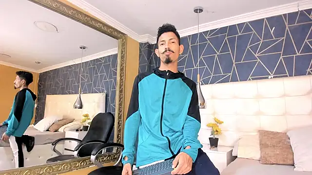 Snapshot of NoaahTylor chatting on March 11, 2026, 9:03 am NoaahTylor online show from March 11, 2026, 9:03 am