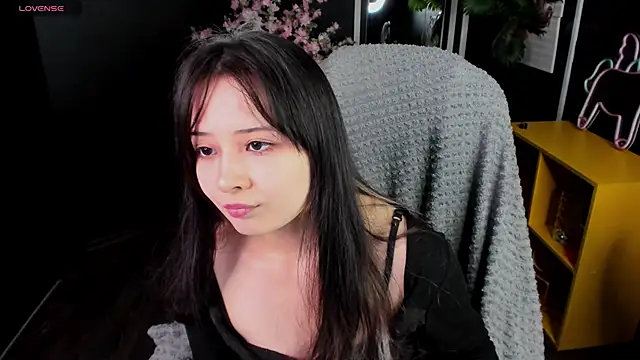 May Ling online show from April 12, 2026, 10:40 am