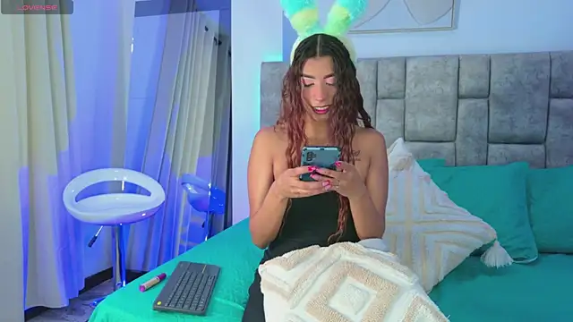 Snapshot of MelanyStone_ chatting on March 25, 2026, 1:32 pm MelanyStone online show from March 25, 2026, 1:32 pm