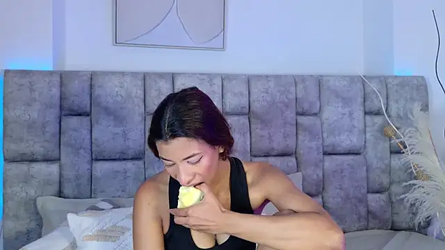 Snapshot of MelanyStone_ chatting on March 21, 2026, 3:27 pm MelanyStone online show from March 21, 2026, 3:27 pm