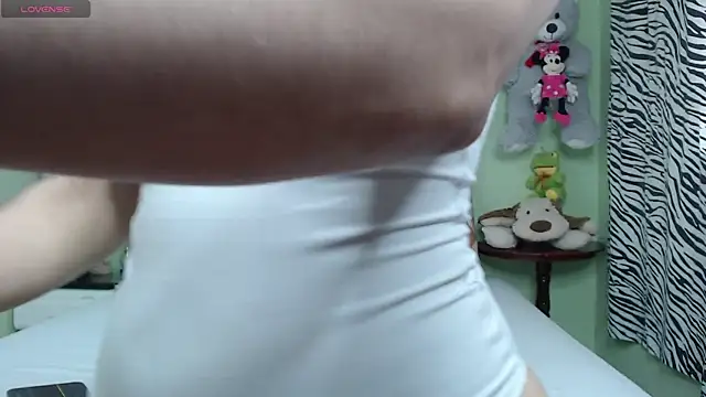 Snapshot of Dayana_Smithh chatting on April 2, 2026, 7:42 pm Dayana Smithh online show from April 2, 2026, 7:42 pm