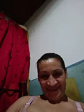 Snapshot of Layla_Zaid chatting on March 28, 2026, 2:12 am Layla Zaid online show from March 28, 2026, 2:12 am