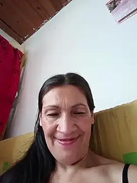 Snapshot of Layla_Zaid chatting on March 18, 2026, 4:19 pm Layla Zaid online show from March 18, 2026, 4:19 pm