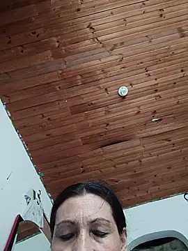 Layla Zaid online show from May 19, 2026, 3:41 pm