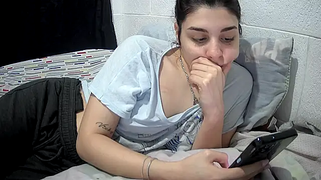 violetazein7 online show from July 12, 2026, 4:35 am