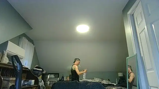 ShadowLove85 online show from May 22, 2026, 11:36 pm