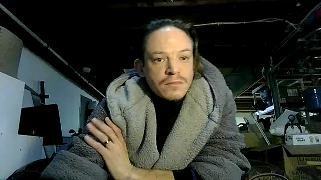 Snapshot of ShadowLove85 chatting on February 12, 2026, 5:23 pm ShadowLove85 online show from February 12, 2026, 5:23 pm