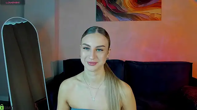 Silen Tori online show from February 19, 2026, 9:39 am