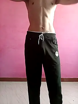 Snapshot of Beinghorny83 chatting on February 13, 2026, 6:35 am Beinghorny83 online show from February 13, 2026, 6:35 am