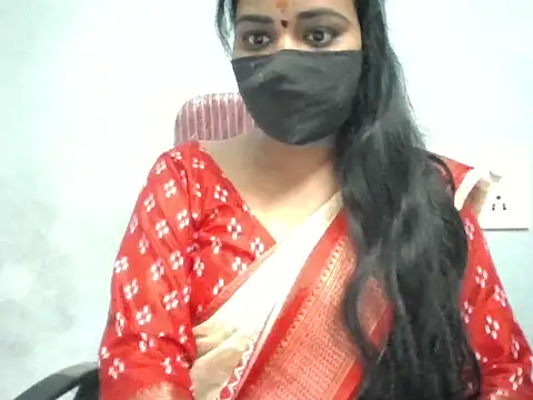 Snapshot of Rathi-priyaa chatting on April 11, 2026, 9:35 am Rathi-priyaa online show from April 11, 2026, 9:35 am